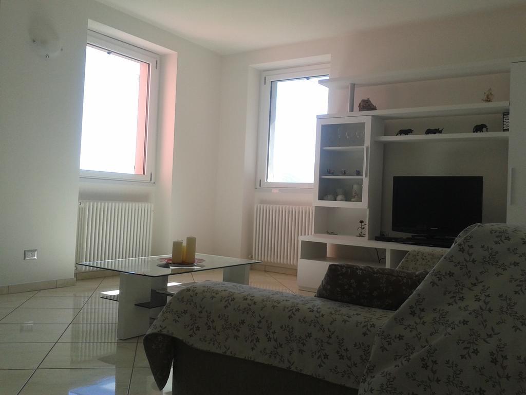 Casa Azalea Villa San Siro  Kamer foto